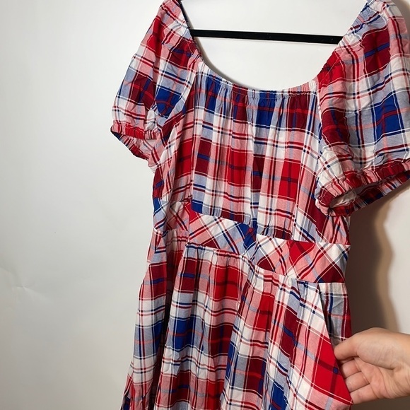 Torrid PUFF SLEEVE TIERED MAXI DRESS - CHALLIS PLAID RED & BLUE - Picture 8 of 8